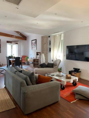 L'iris, appartement près du centre